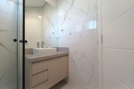 Casa de condomínio à venda com 305m², 4 quartos e 4 vagasBanheiro da Suíte 1