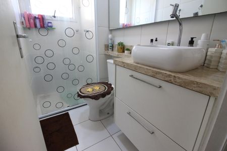 Apartamento à venda com 55m², 2 quartos e 1 vagaBanheiro Social
