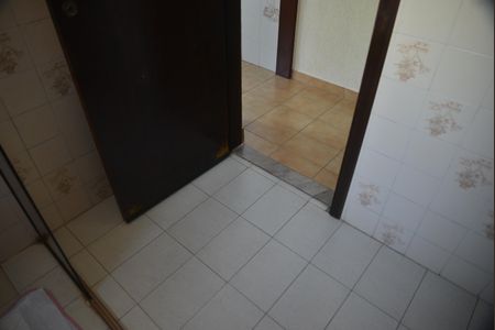 Casa à venda com 216m², 3 quartos e 2 vagasBanheiro Social