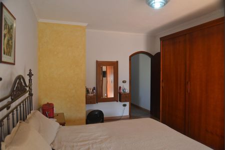 Casa à venda com 216m², 3 quartos e 2 vagasQuarto 3