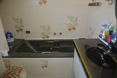 Casa à venda com 216m², 3 quartos e 2 vagasBanheiro de Serviço