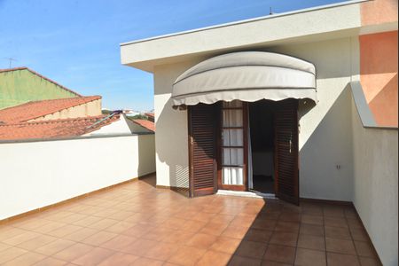 Casa à venda com 216m², 3 quartos e 2 vagasSacada