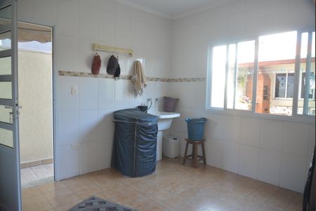 Casa à venda com 216m², 3 quartos e 2 vagasÁrea de Serviço