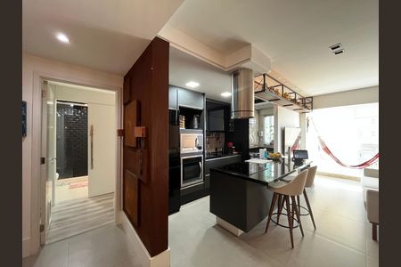 Apartamento à venda com 77m², 2 quartos e 1 vaga Apartamento à venda com 77m², 2 quartos e 1 vagaSala