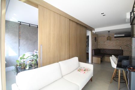 Apartamento à venda com 77m², 2 quartos e 1 vagaSala