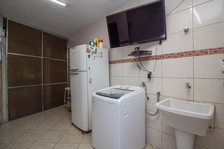 Casa à venda com 224m², 2 quartos e 2 vagasÁrea de Serviço