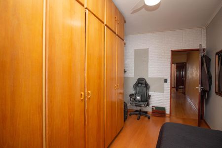 Casa à venda com 224m², 2 quartos e 2 vagasQuarto 2