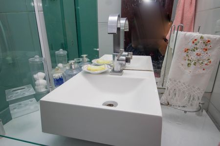 Casa à venda com 224m², 2 quartos e 2 vagasBanheiro