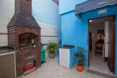 Casa à venda com 224m², 2 quartos e 2 vagasChurrasqueira