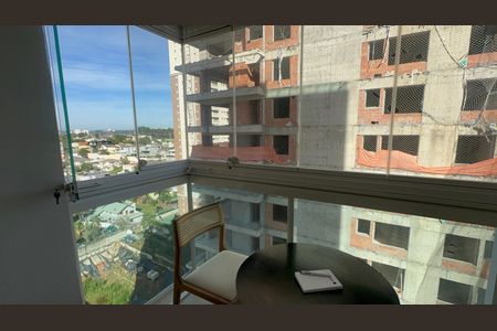 Apartamento para alugar com 74m², 2 quartos e 1 vaga Apartamento para alugar com 74m², 2 quartos e 1 vagaVaranda