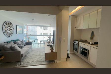 Apartamento para alugar com 74m², 2 quartos e 1 vaga Apartamento para alugar com 74m², 2 quartos e 1 vagaSala/Cozinha