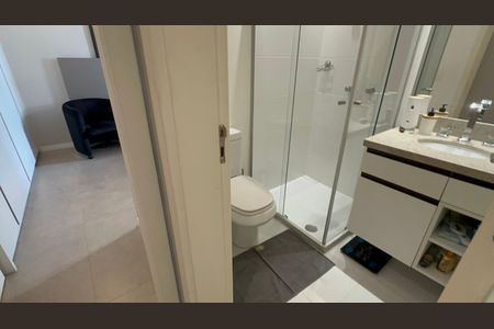 Apartamento para alugar com 74m², 2 quartos e 1 vaga Apartamento para alugar com 74m², 2 quartos e 1 vagaBanheiro Social