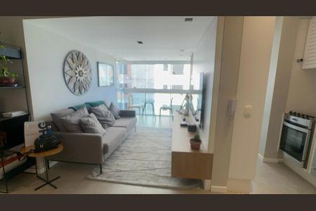 Apartamento para alugar com 74m², 2 quartos e 1 vaga Apartamento para alugar com 74m², 2 quartos e 1 vagaSala