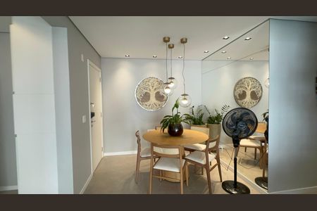 Apartamento para alugar com 74m², 2 quartos e 1 vaga Apartamento para alugar com 74m², 2 quartos e 1 vagaSala