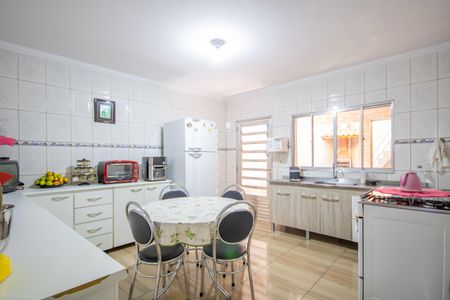 Casa à venda com 152m², 2 quartos e 2 vagasCozinha