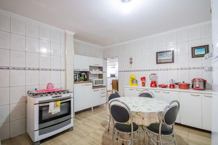 Casa à venda com 152m², 2 quartos e 2 vagasCozinha