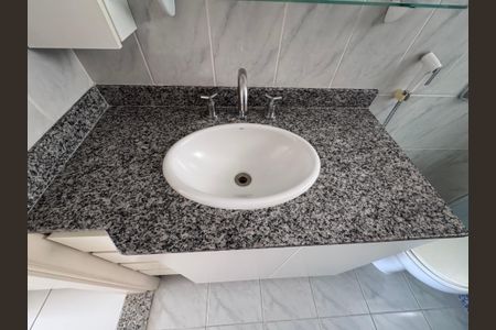 Apartamento à venda com 117m², 3 quartos e 2 vagas Apartamento à venda com 117m², 3 quartos e 2 vagasBanheiro da Suíte