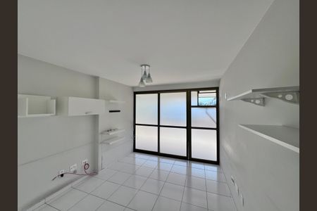 Apartamento à venda com 117m², 3 quartos e 2 vagas Apartamento à venda com 117m², 3 quartos e 2 vagasQuarto 1