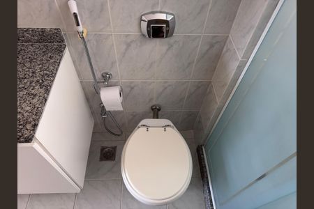 Apartamento à venda com 117m², 3 quartos e 2 vagas Apartamento à venda com 117m², 3 quartos e 2 vagasBanheiro da Suíte