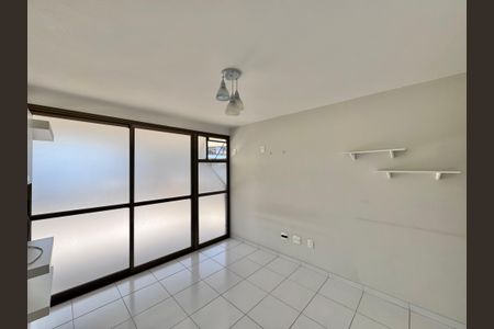Apartamento à venda com 117m², 3 quartos e 2 vagas Apartamento à venda com 117m², 3 quartos e 2 vagasQuarto 1