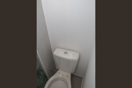 Banheiro de apartamento à venda com 1 quarto, 30m² em Várzea da Barra Funda, São Paulo