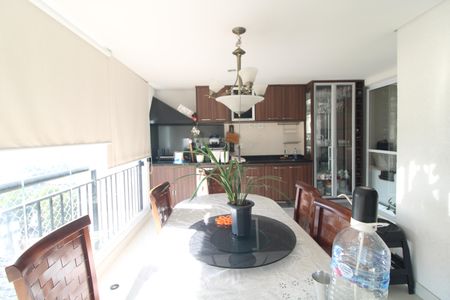 Apartamento para alugar com 67m², 2 quartos e 1 vagaSala