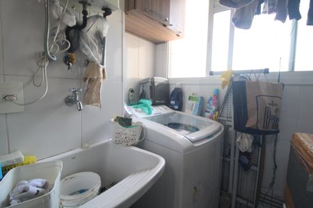 Apartamento para alugar com 67m², 2 quartos e 1 vagaÁrea de Serviço