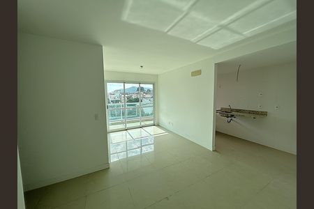Apartamento para alugar com 72m², 3 quartos e 1 vagaSala