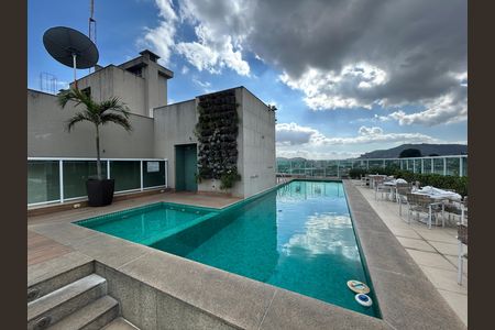 Apartamento para alugar com 72m², 3 quartos e 1 vagaÁrea comum - Piscina