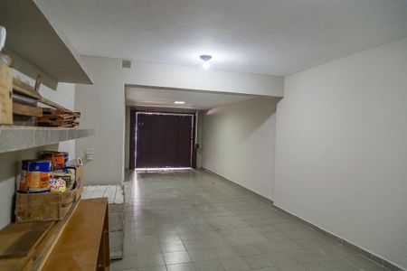 Casa à venda com 225m², 2 quartos e 2 vagasGaragem