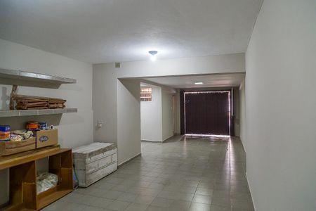 Casa à venda com 225m², 2 quartos e 2 vagasGaragem