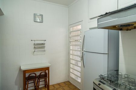 Casa à venda com 225m², 2 quartos e 2 vagasCozinha