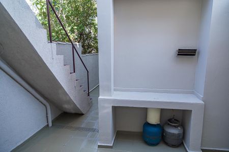 Casa à venda com 225m², 2 quartos e 2 vagasQuarto de Serviço