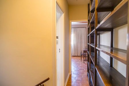 Casa à venda com 225m², 2 quartos e 2 vagasCorredor