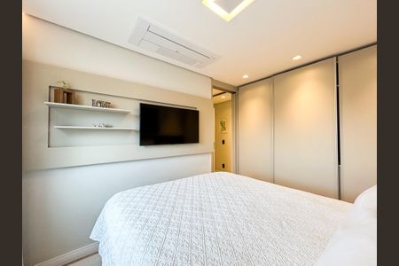 Apartamento à venda com 84m², 2 quartos e 2 vagas Apartamento à venda com 84m², 2 quartos e 2 vagasSuíte