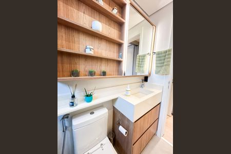 Apartamento à venda com 84m², 2 quartos e 2 vagas Apartamento à venda com 84m², 2 quartos e 2 vagasBanheiro da Suíte