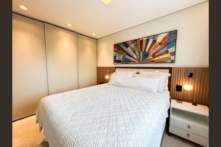 Apartamento à venda com 84m², 2 quartos e 2 vagas Apartamento à venda com 84m², 2 quartos e 2 vagasSuíte