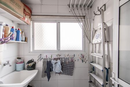 Apartamento à venda com 65m², 3 quartos e 1 vagaÁrea de Serviço