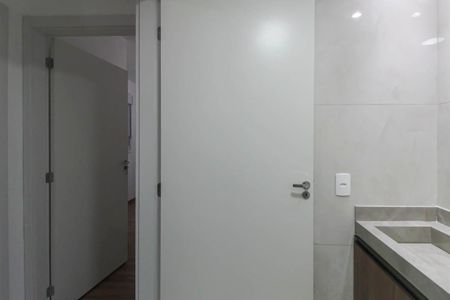 Apartamento à venda com 44m², 2 quartos e 1 vaga Apartamento à venda com 44m², 2 quartos e 1 vagaBanheiro