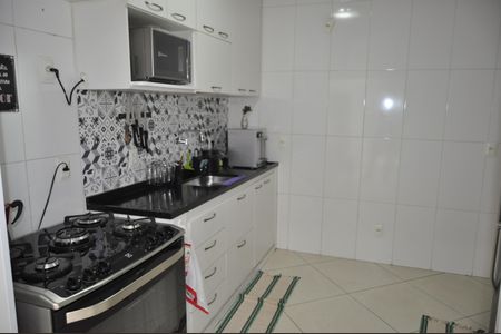 Casa de condomínio à venda com 110m², 4 quartos e 1 vagaCozinha