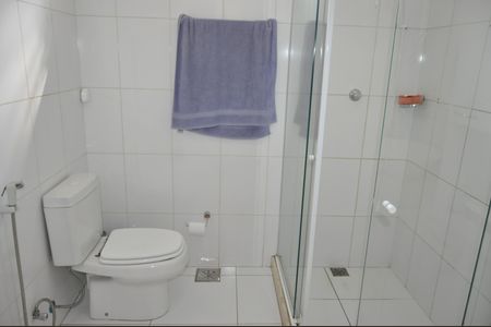 Casa de condomínio à venda com 110m², 4 quartos e 1 vagaBanheiro Social