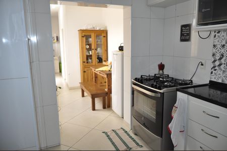 Casa de condomínio à venda com 110m², 4 quartos e 1 vagaCozinha