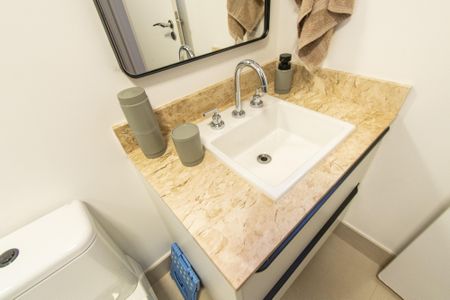 Apartamento à venda com 104m², 3 quartos e 2 vagas Apartamento à venda com 104m², 3 quartos e 2 vagasBanheiro