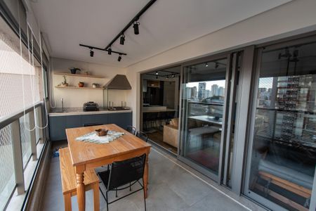 Apartamento à venda com 104m², 3 quartos e 2 vagas Apartamento à venda com 104m², 3 quartos e 2 vagasVaranda