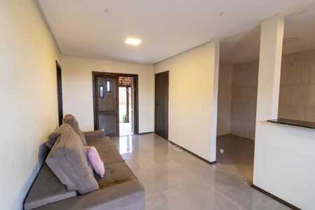 Casa à venda com 70m², 2 quartos e 2 vagasSala