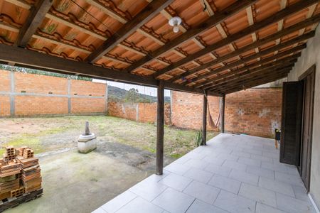 Casa à venda com 70m², 2 quartos e 2 vagasQuintal