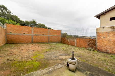 Casa à venda com 70m², 2 quartos e 2 vagasQuintal