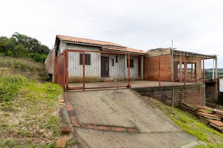 Casa à venda com 70m², 2 quartos e 2 vagasFachada