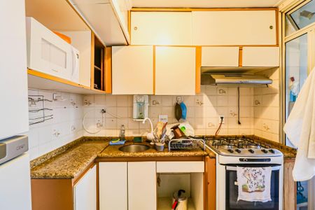 Apartamento à venda com 64m², 3 quartos e 1 vagaCozinha