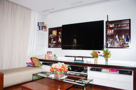 Apartamento à venda com 223m², 4 quartos e 4 vagasSala